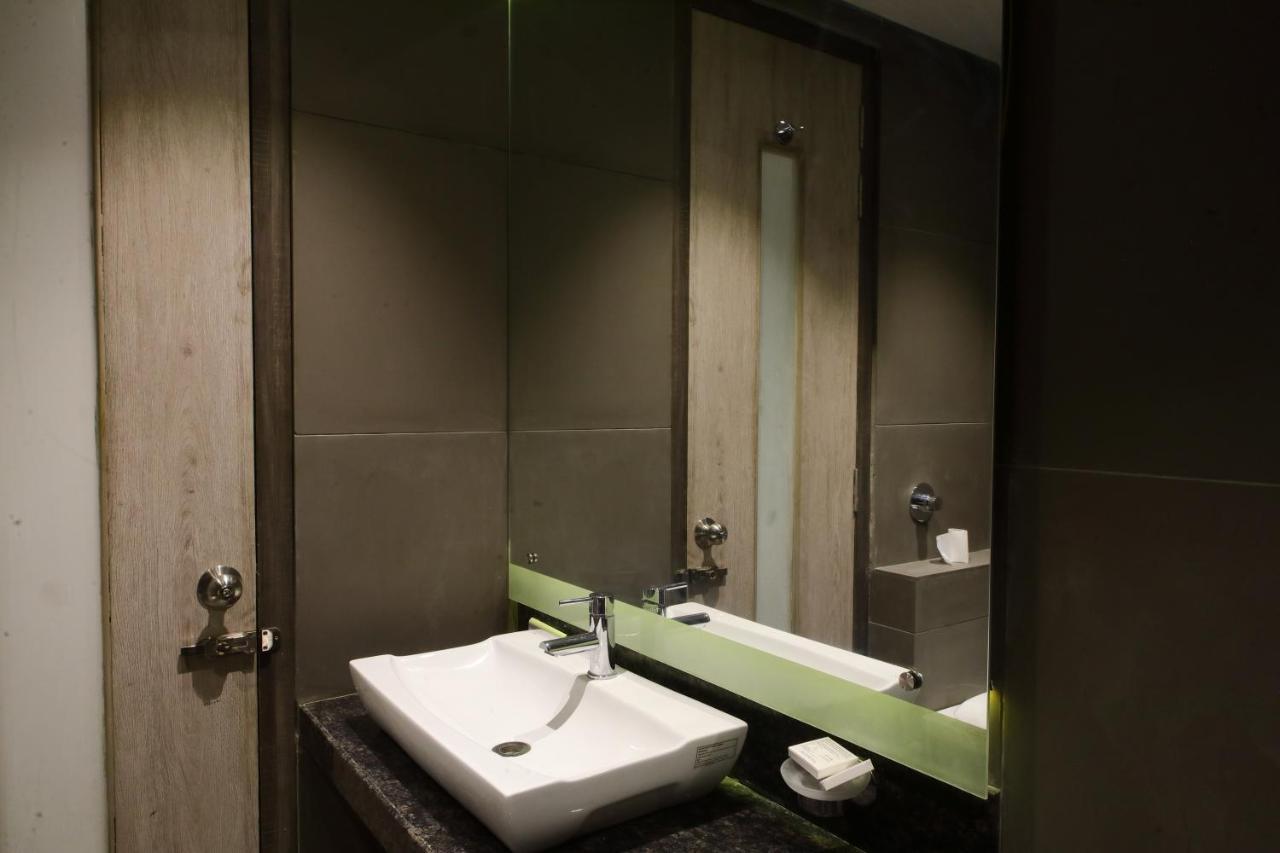 Kingston Resort Kanpur Exterior foto