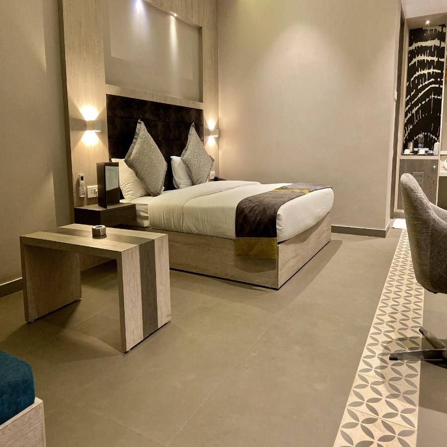 Kingston Resort Kanpur Exterior foto